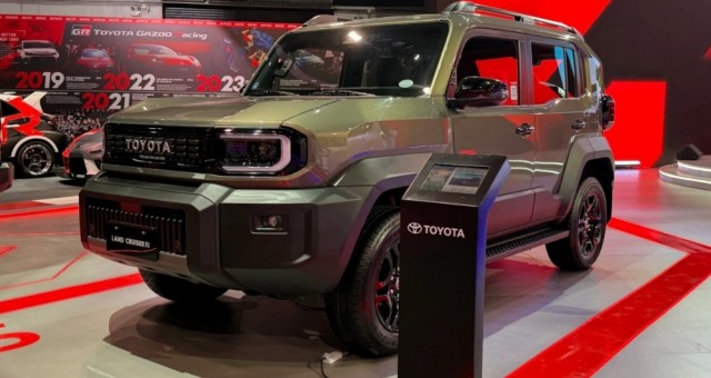 SUV địa hình cỡ nhỏ Toyota Land Cruiser FJ ra mắt Đông Nam Á, chờ ngày mở bán tại Việt Nam